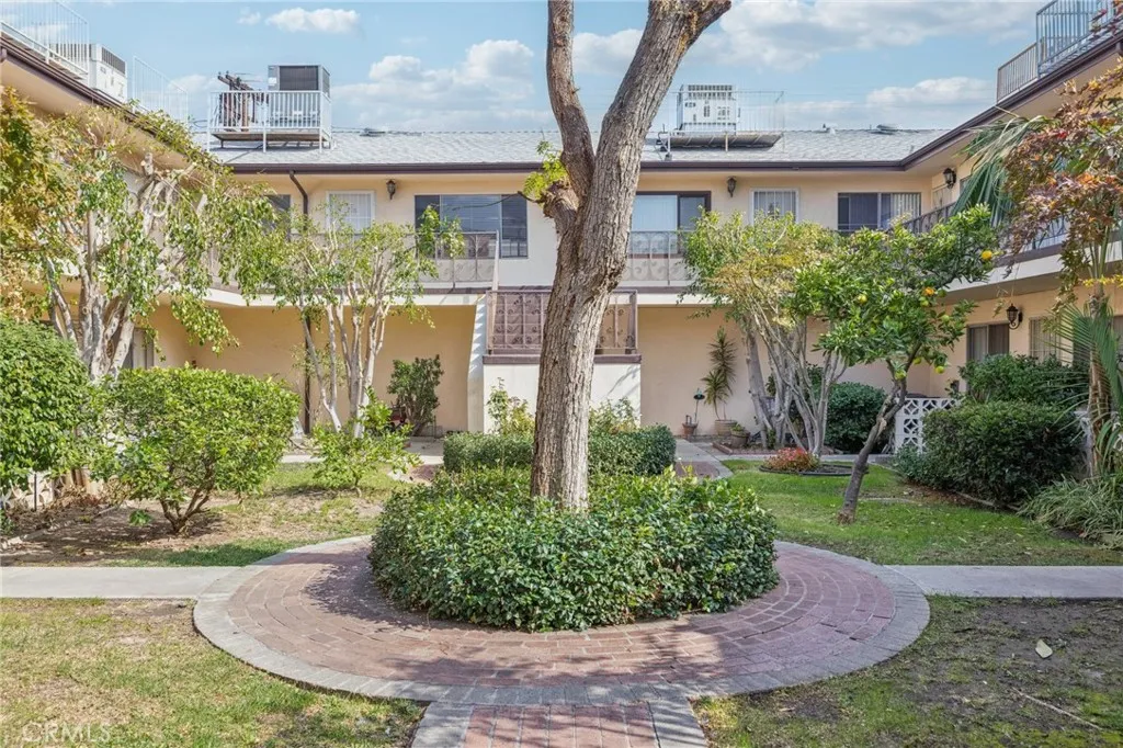 312 N Louise Street 210, Glendale, California 91206 home-pic-24